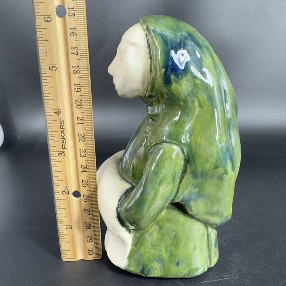 Vintage Hand Made Folk Art Figurine Woman Wearing Green Cloak Wrap Sculpture VTG - Picture 3 of 11